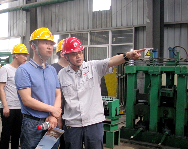 （12）2018年4月28日，濟源市環(huán)保局環(huán)境監(jiān)察支隊隊長王雪峰來公司視察_副本